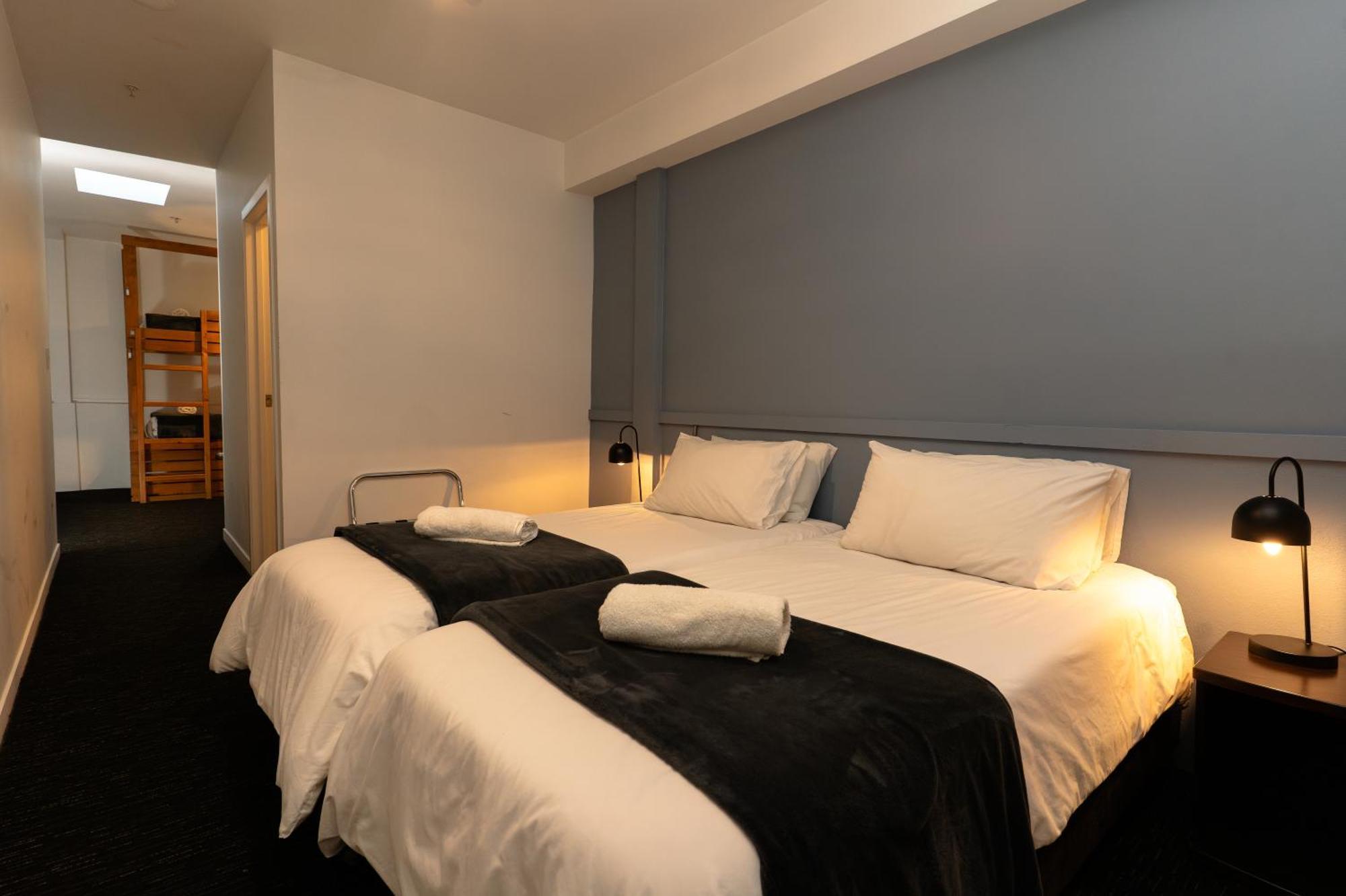 Chambre Quadruple avec Salle de Bains Privative